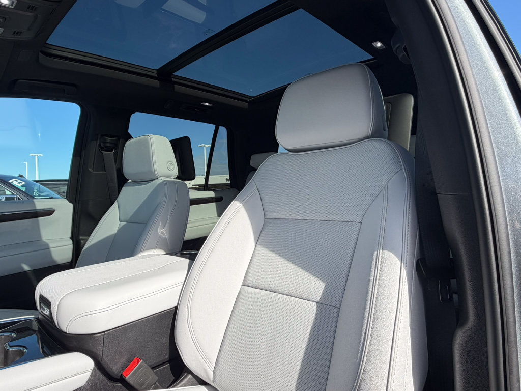 Certified 2025 Chevrolet Tahoe Premier AWD/4WD image 31