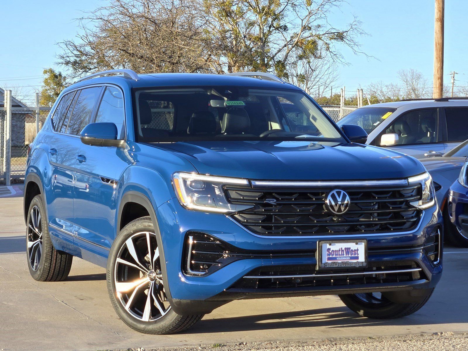 New 2025 Volkswagen Atlas SEL Premium R-Line image 2