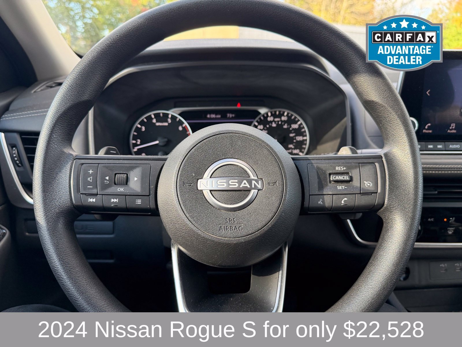 Used 2024 Nissan Rogue S AWD/4WD image 12