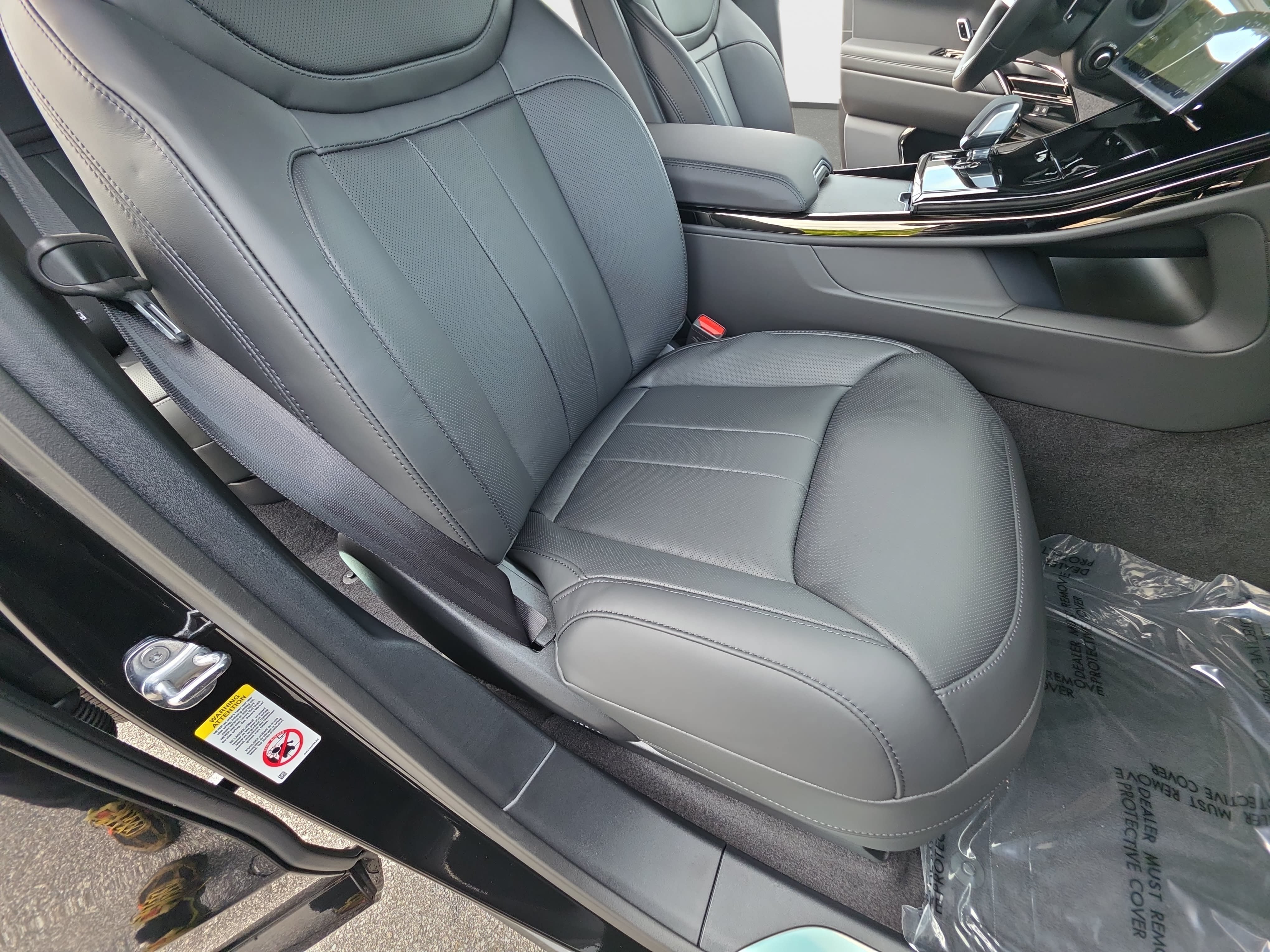New 2026 Land Rover Range Rover Sport Dynamic SE AWD/4WD image 10