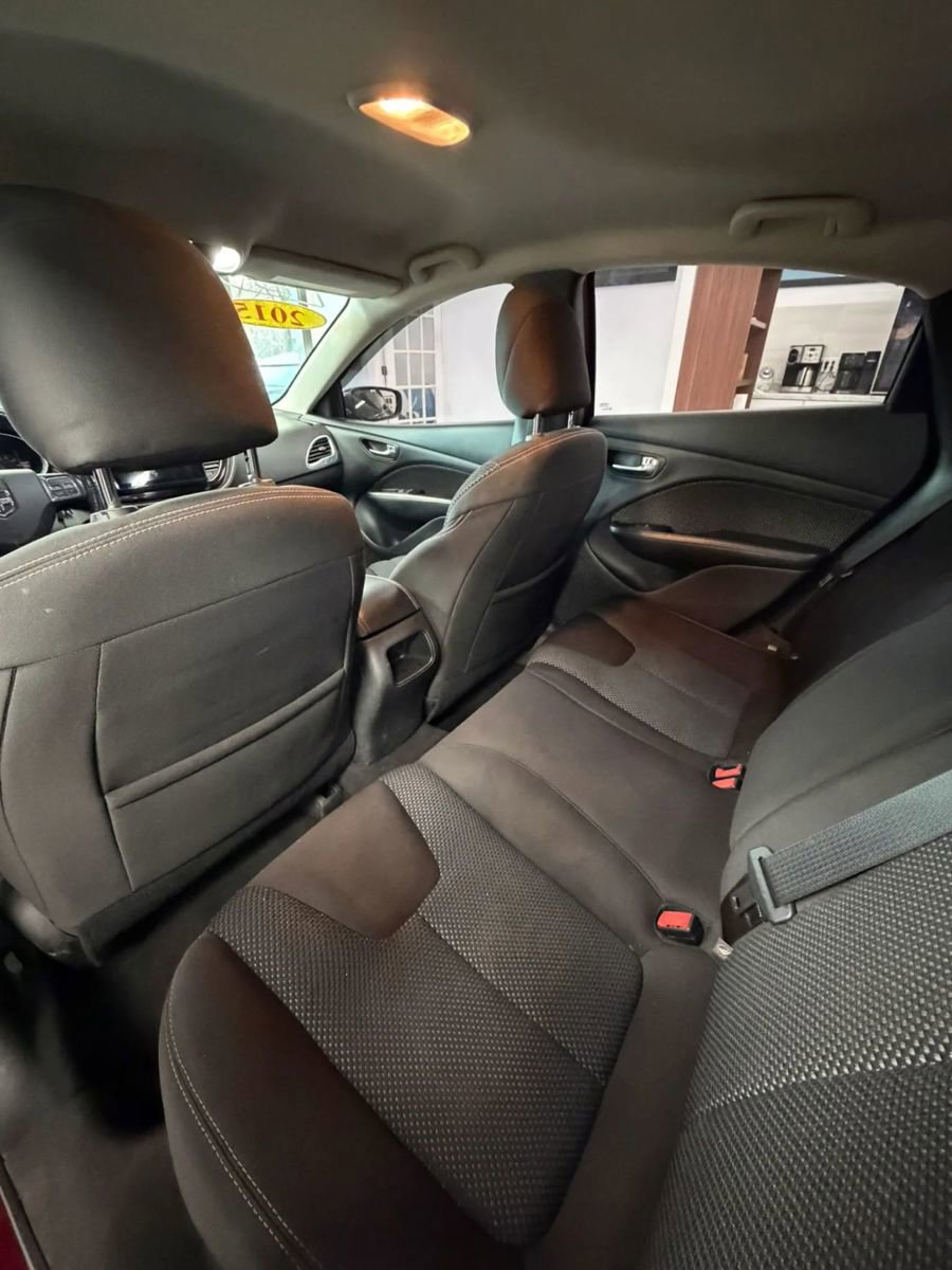 Used 2015 Dodge Dart SXT image 11