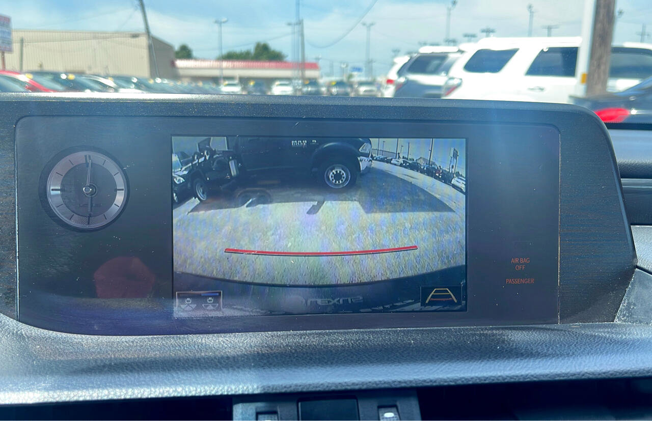 Used 2019 Lexus ES 350 Luxury w/ Accessory Package 2 image 20