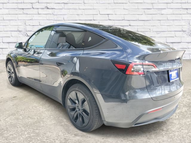 Used 2024 Tesla Model Y Long Range image 2