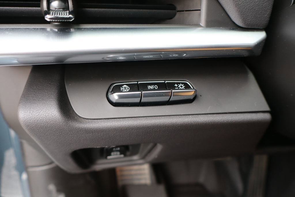 Used 2021 Chevrolet Corvette Stingray Preferred Cpe w/ Engine Appearance Package image 18