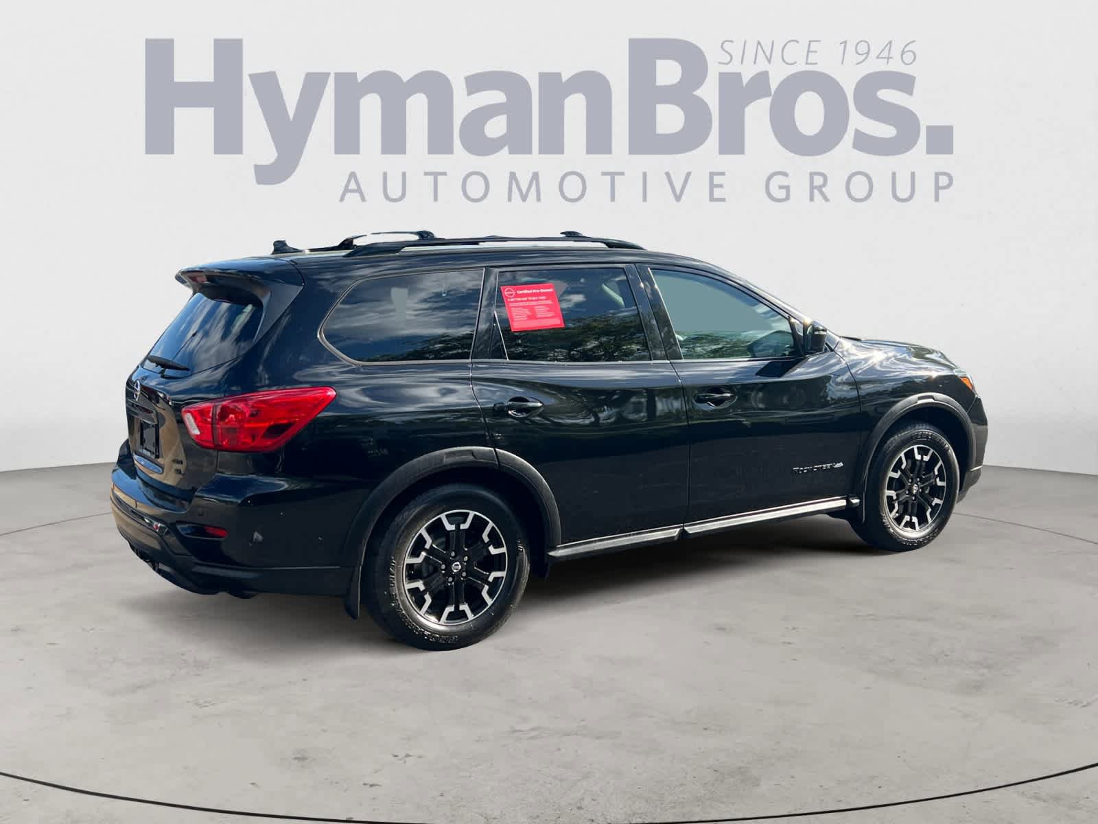 Used 2020 Nissan Pathfinder SL AWD/4WD image 3