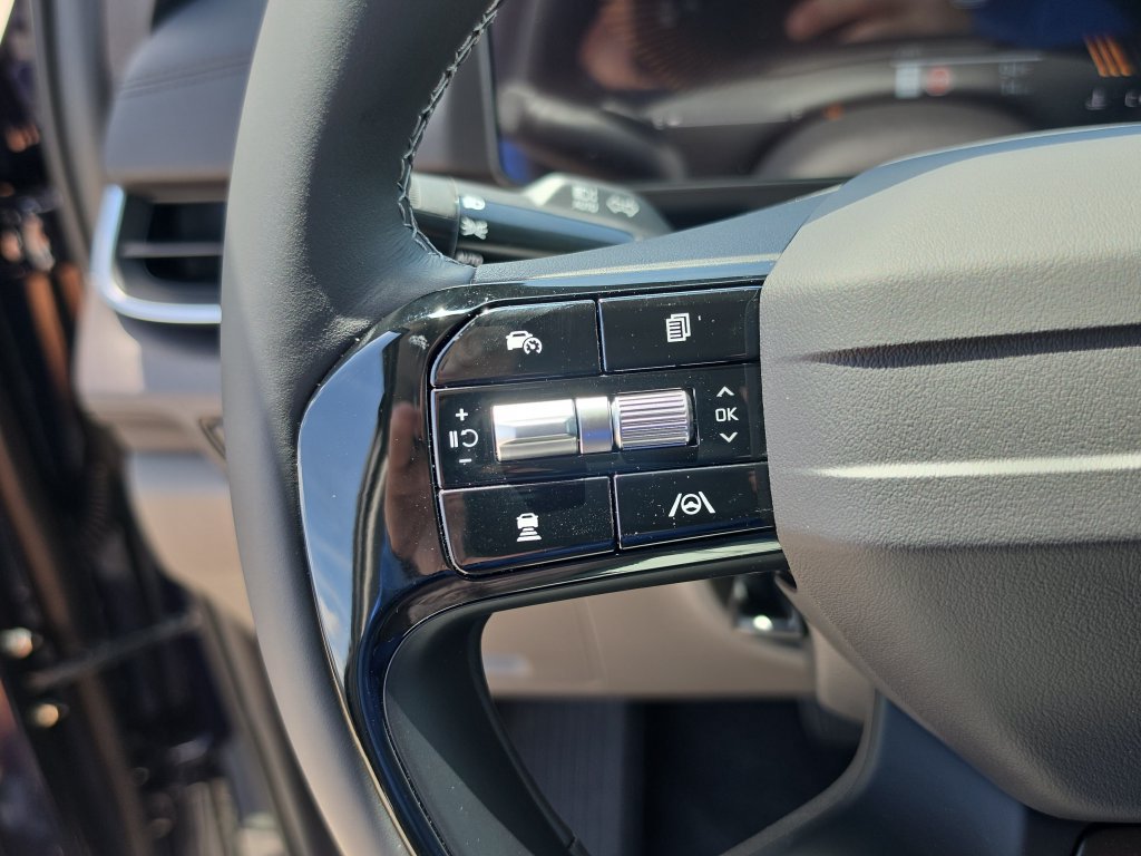 New 2027 Kia Carnival EX FWD image 31
