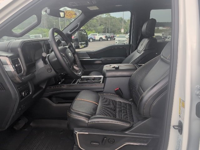 Used 2024 Ford F350 Platinum image 19