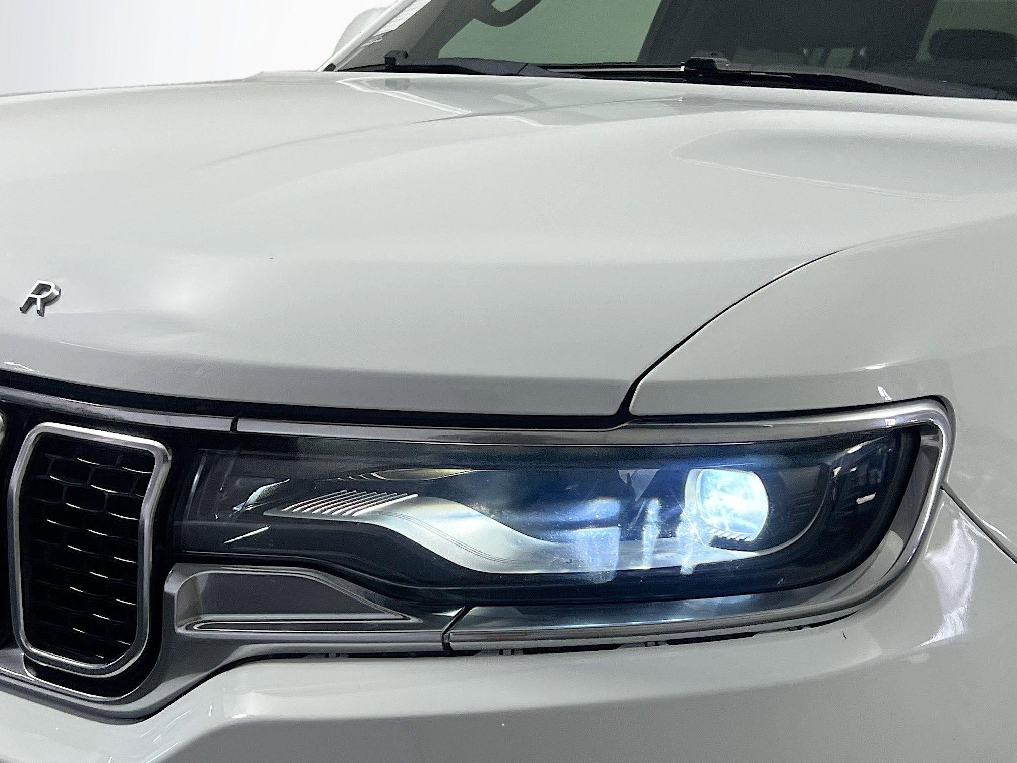 Used 2022 Jeep Wagoneer Series II AWD/4WD image 11