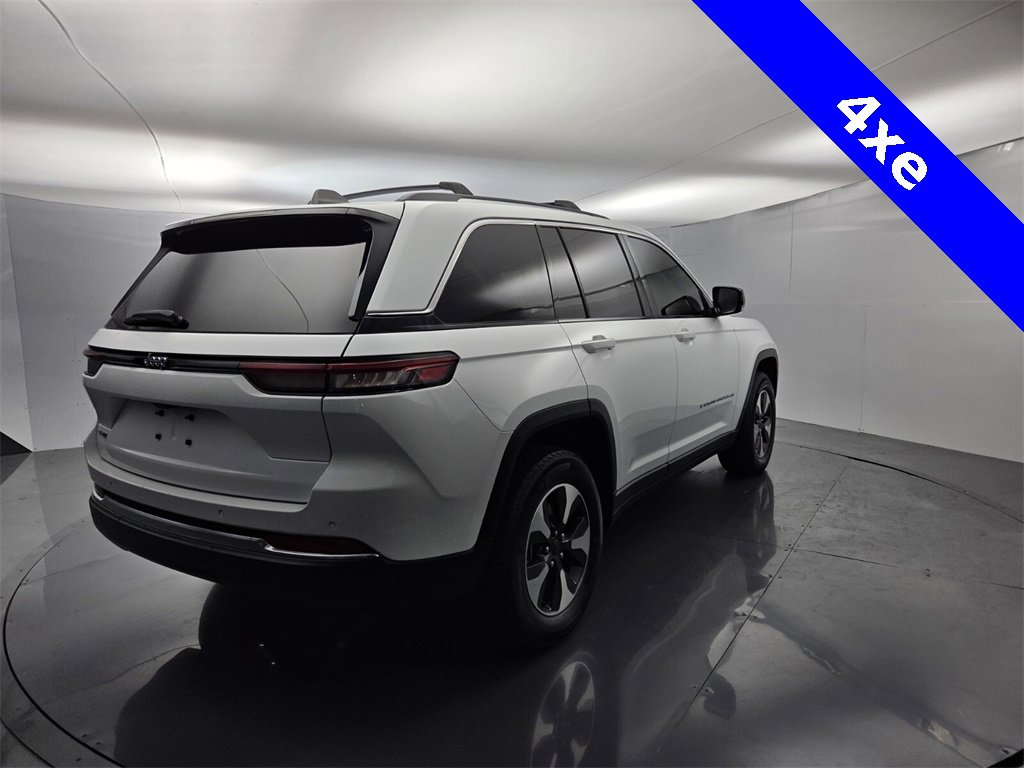 Used 2023 Jeep Grand Cherokee 4WD 4xe image 14