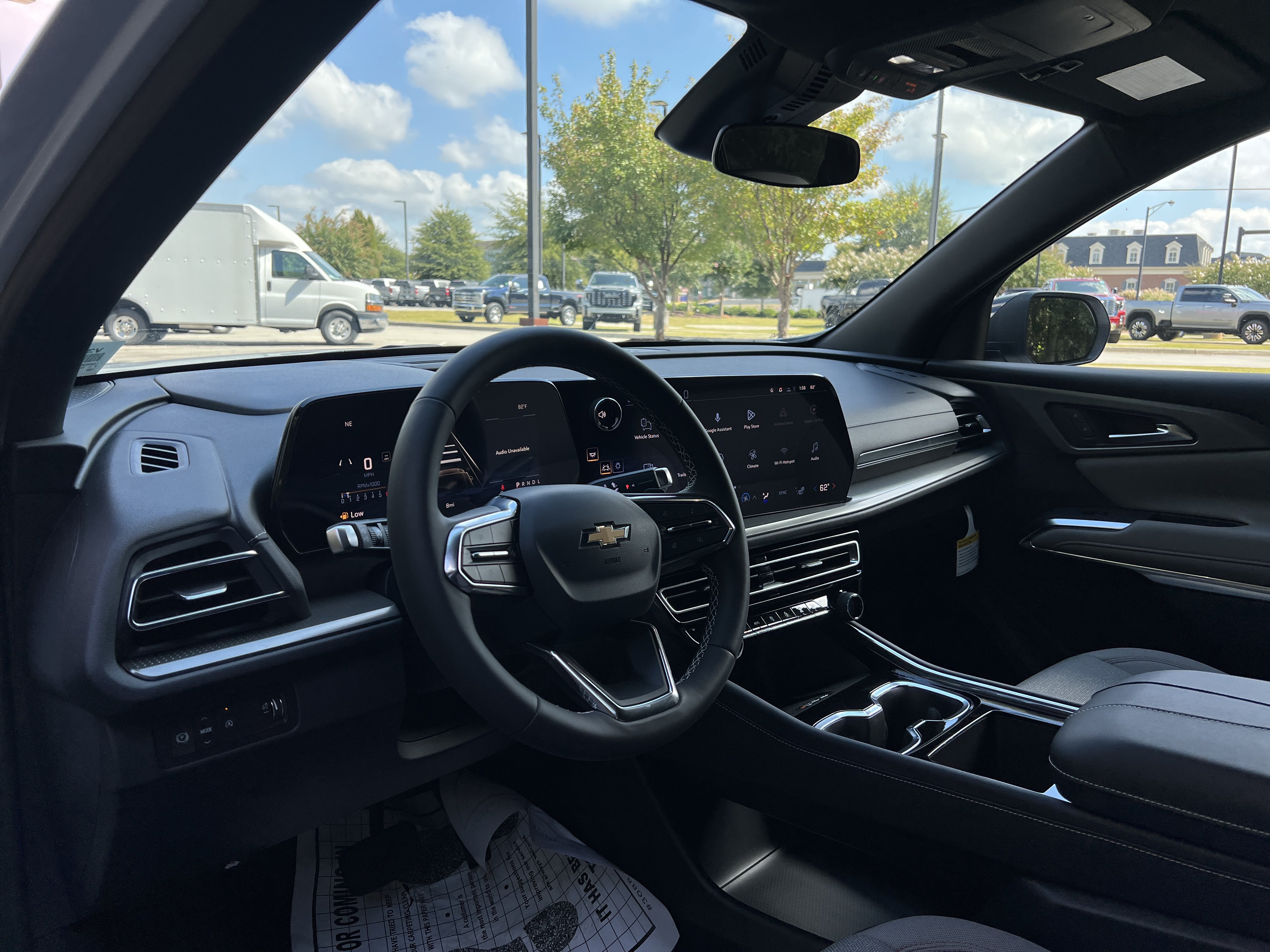 New 2027 Chevrolet Traverse LT w/ Sun and Wheel Package FWD image 48