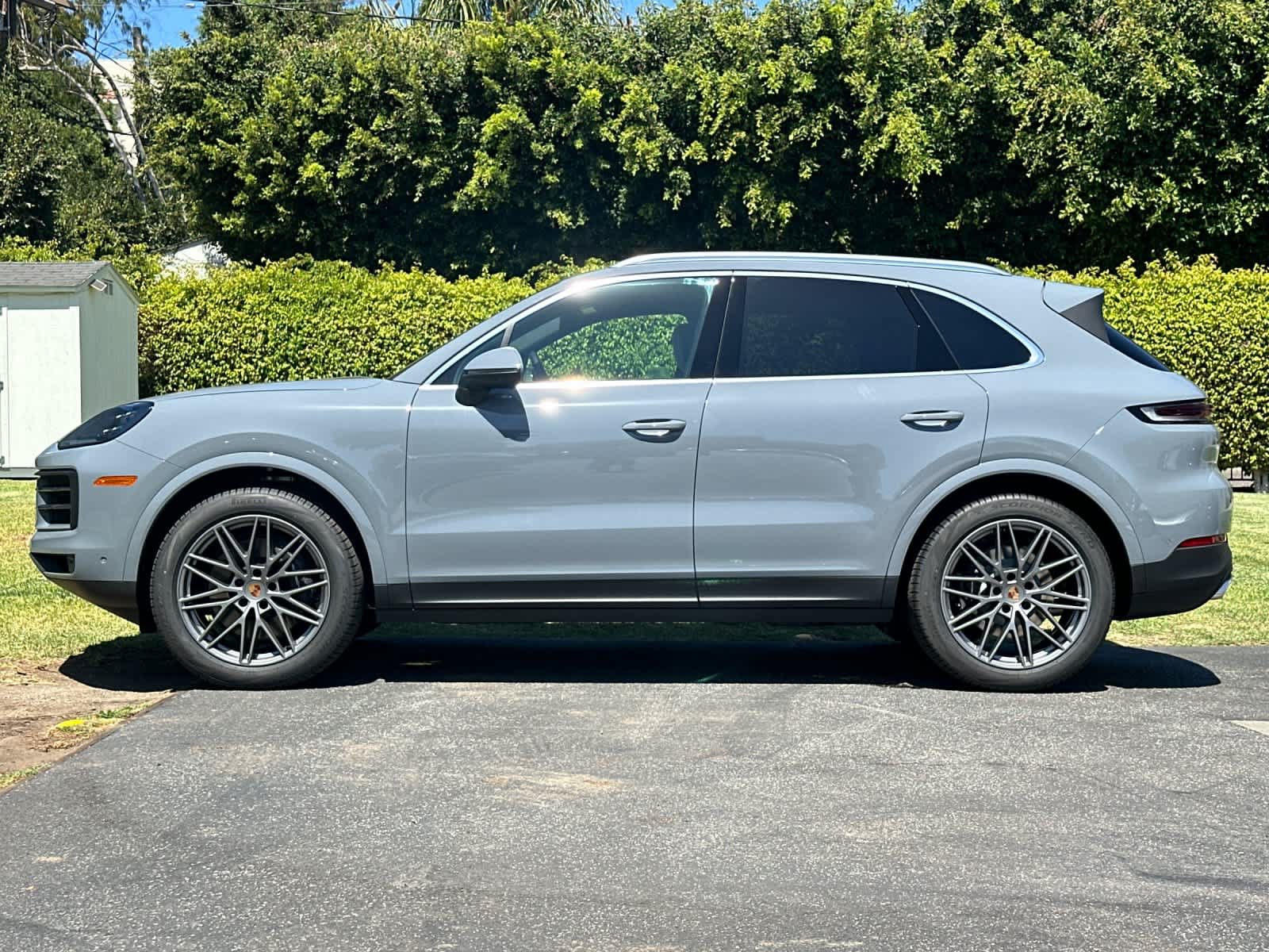 New 2026 Porsche Cayenne AWD/4WD image 2