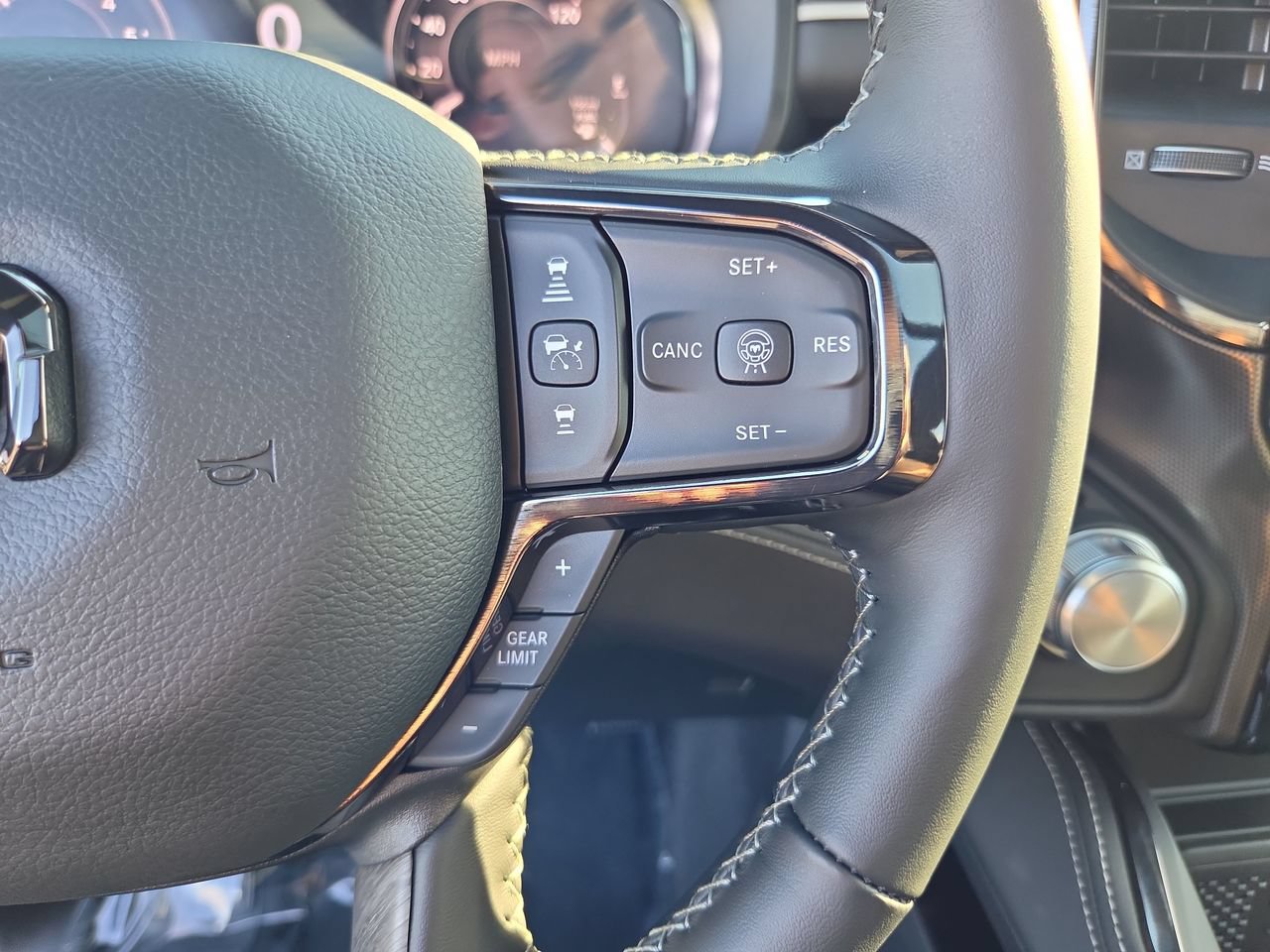 New 2027 RAM 1500 Limited AWD/4WD image 17