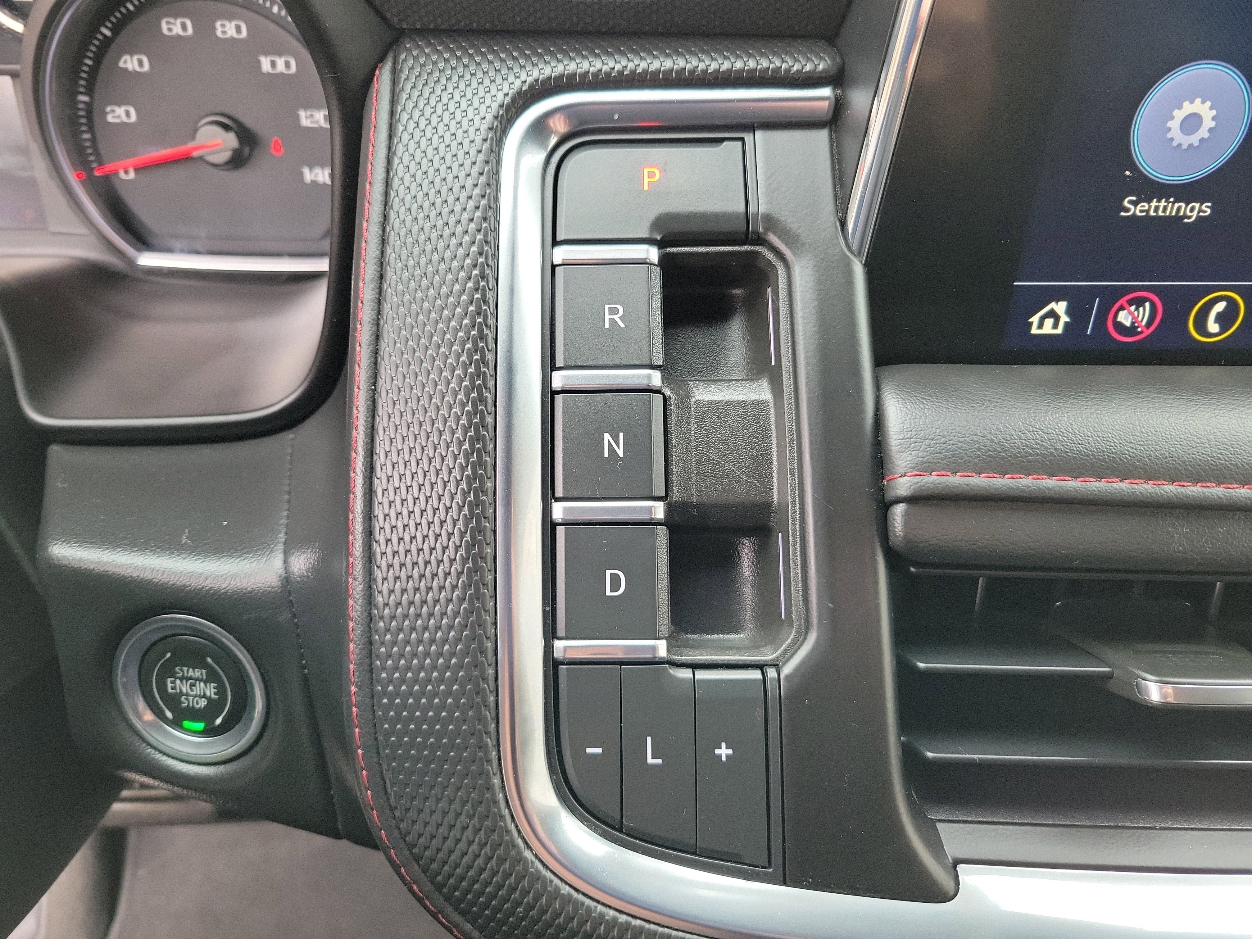 Used 2021 Chevrolet Tahoe RST w/ Luxury Package image 15