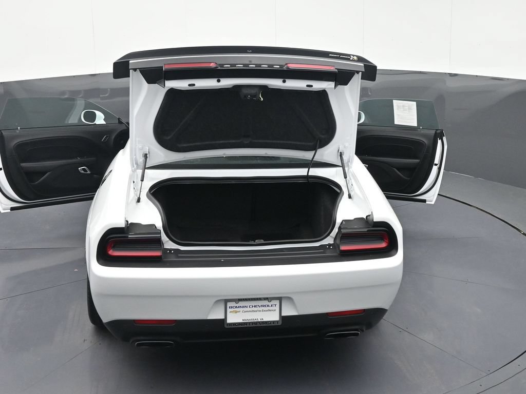 Used 2022 Dodge Challenger R/T Scat Pack RWD image 45