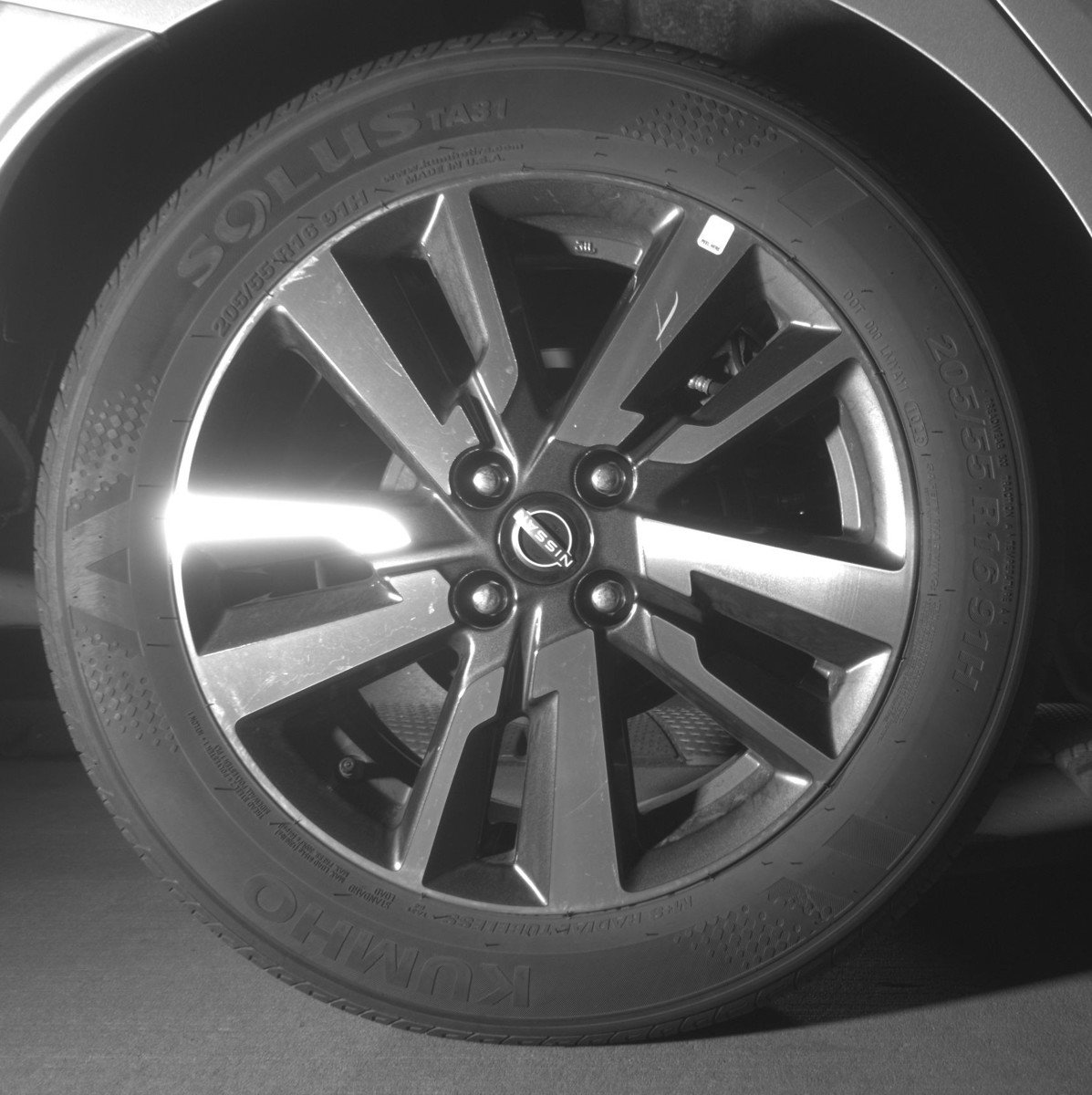 Used 2025 Nissan Versa SV image 15