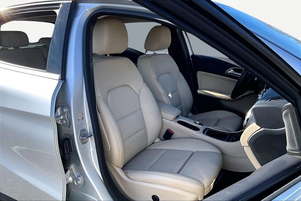 Used 2019 Mercedes-Benz GLA 250 w/ Convenience Package image 19