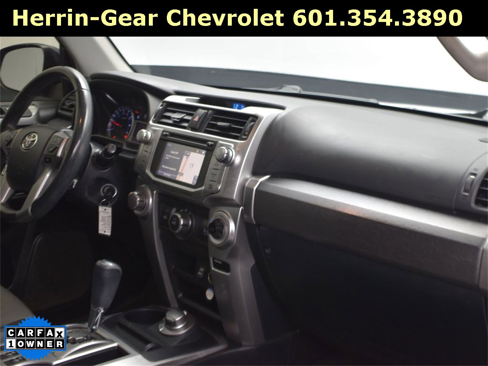 Used 2017 Toyota 4Runner SR5 Premium image 24