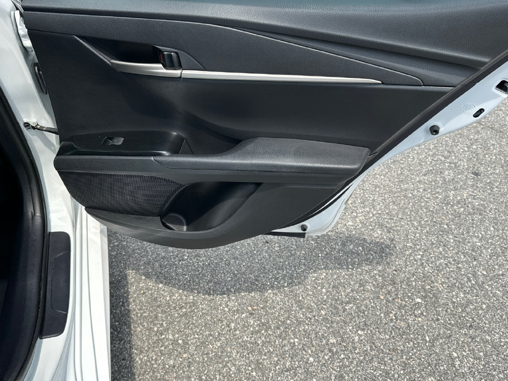 Used 2025 Toyota Camry LE FWD image 16