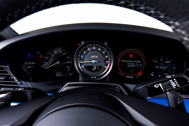 Used 2022 Porsche 911 GT3 image 32