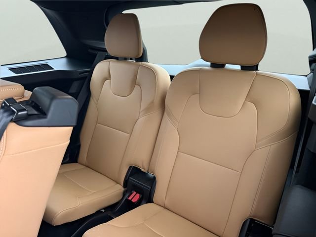 Used 2018 Volvo XC90 T5 Momentum w/ Convenience Package image 11