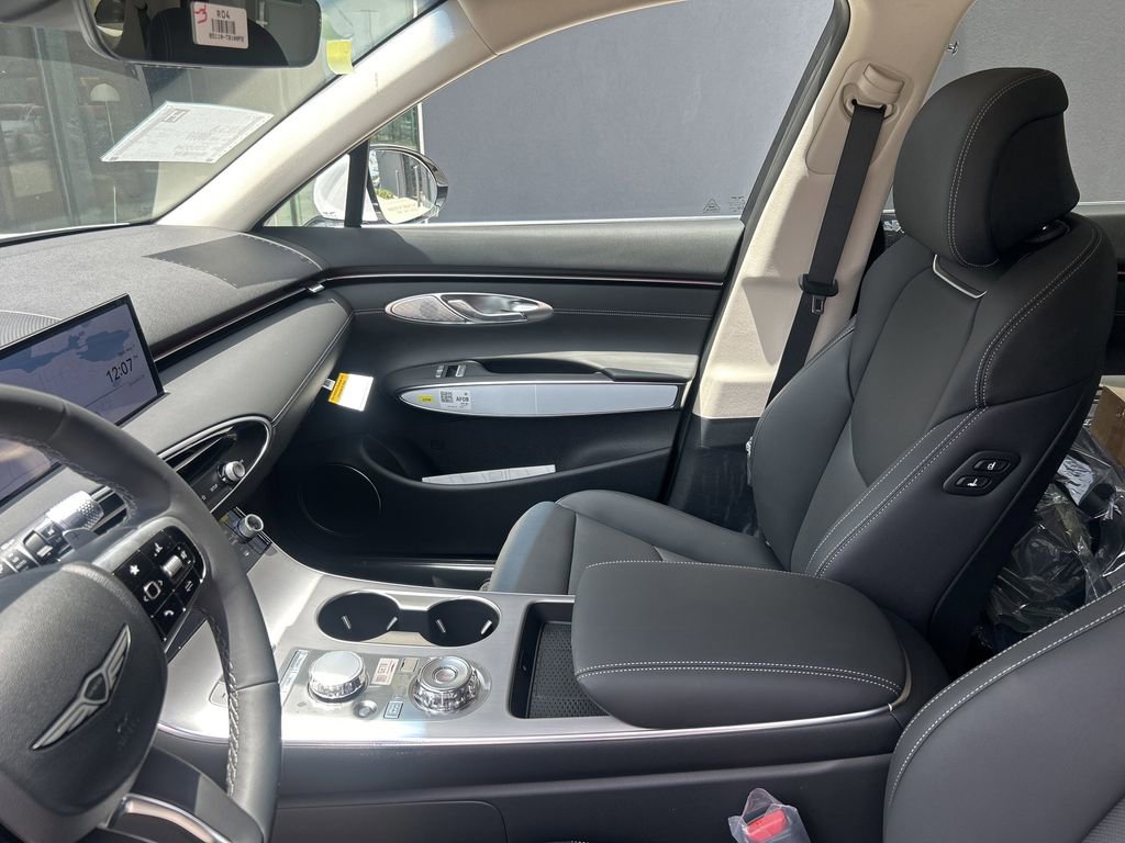 New 2026 Genesis GV70 2.5T Select image 13