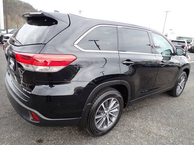 Used 2019 Toyota Highlander XLE AWD/4WD image 8