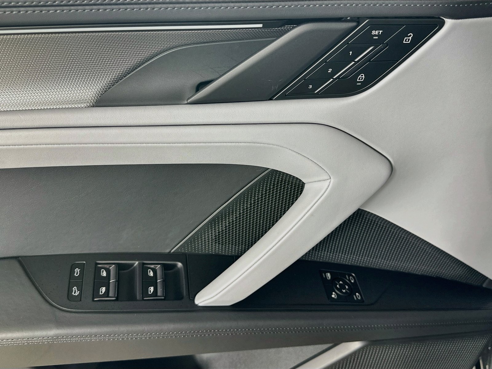 New 2026 Porsche Cayenne S AWD/4WD image 18
