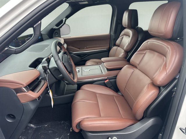 New 2027 Lincoln Navigator Reserve AWD/4WD image 10