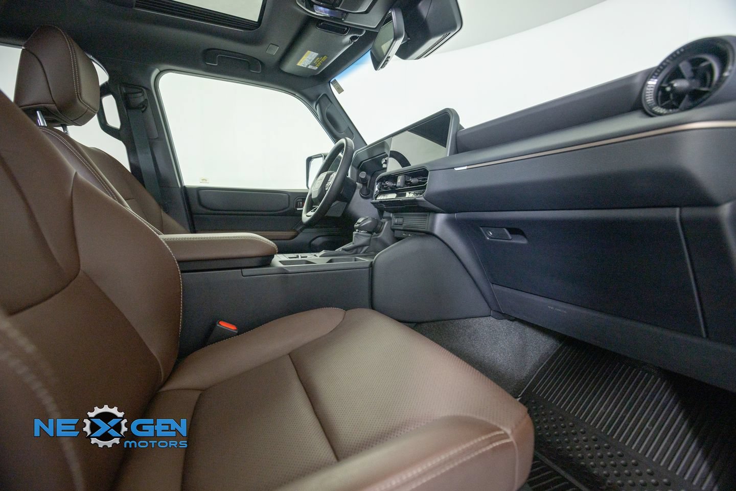 Used 2025 Toyota Land Cruiser AWD/4WD image 44