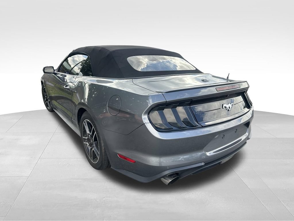 Used 2022 Ford Mustang Premium RWD image 7