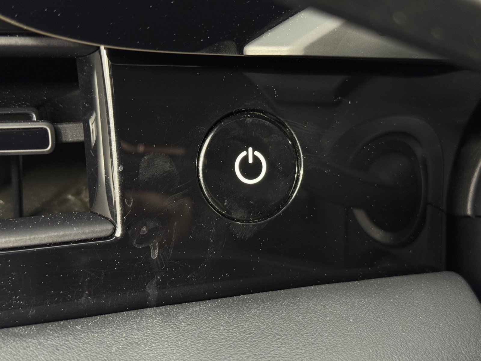 Used 2023 Porsche Taycan 4 Cross Turismo w/ Premium Package image 19