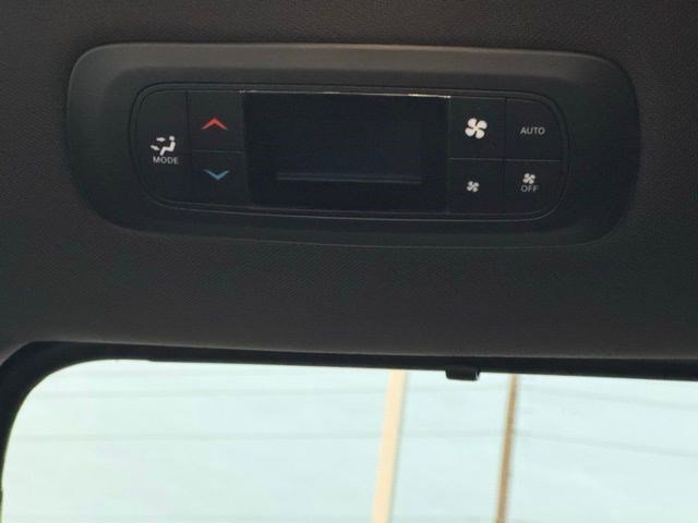 New 2026 Chrysler Pacifica Select image 31