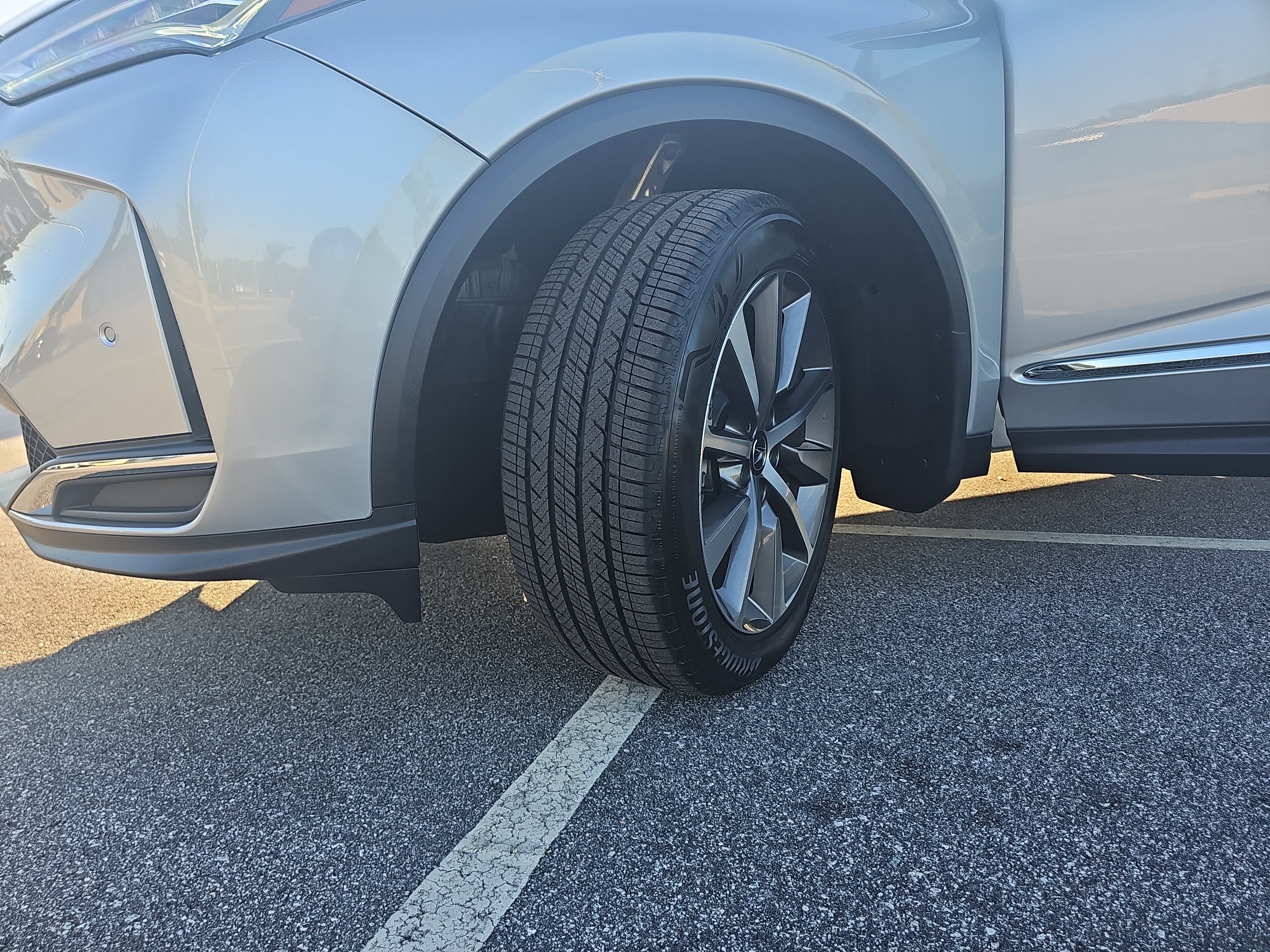Certified 2025 Acura MDX FWD w/ Technology Package image 33