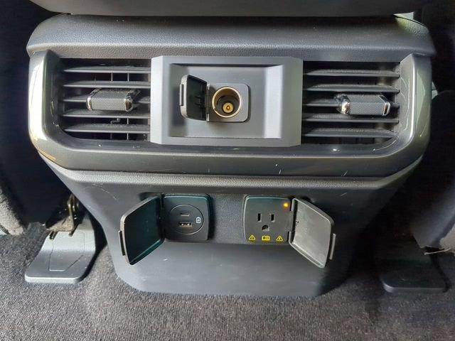 Used 2022 Ford F150 XLT w/ Equipment Group 302A High image 16