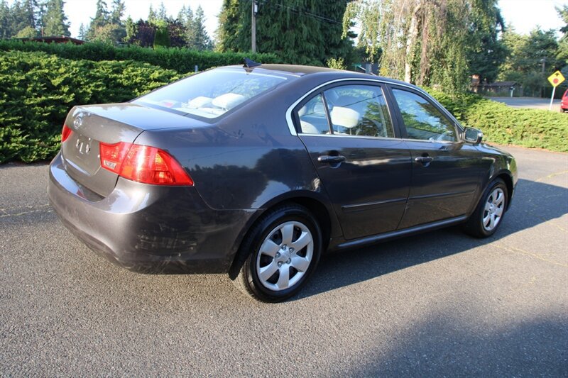 Used 2010 Kia Optima LX FWD image 3