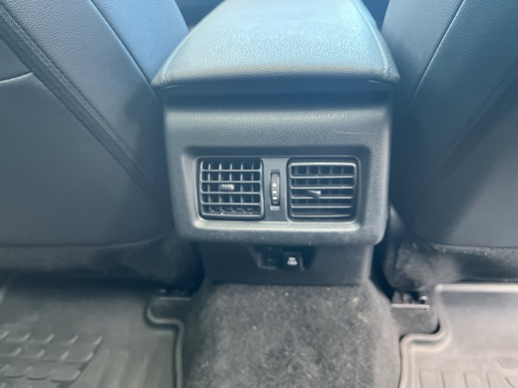 Used 2025 Toyota Camry XSE image 29