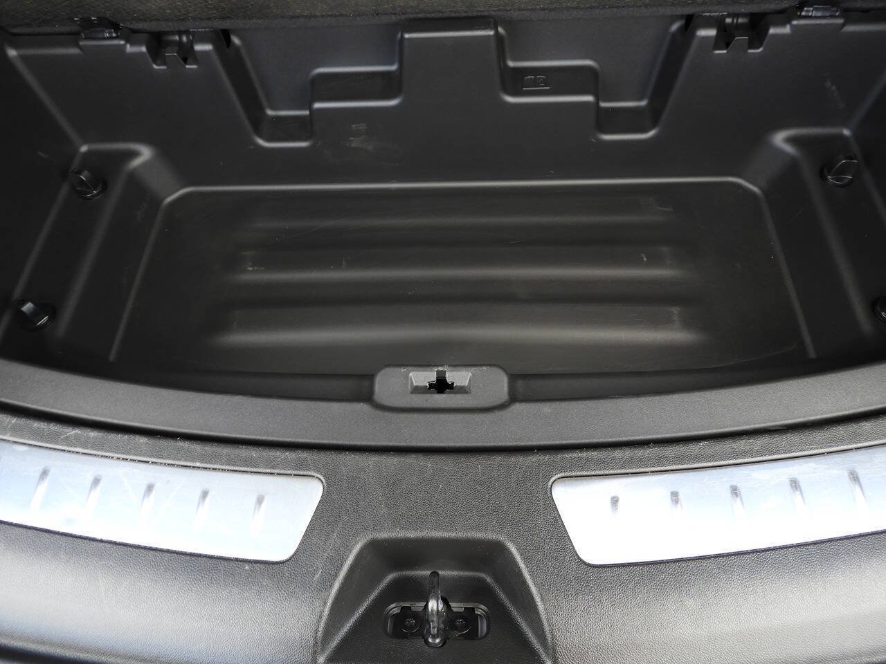 Used 2022 Buick Enclave Essence w/ Experience Buick Package FWD image 28