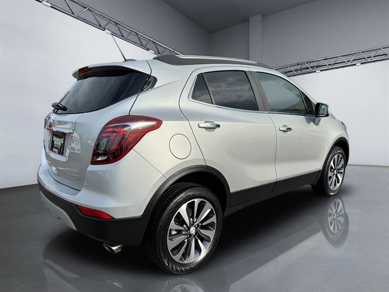 Used 2022 Buick Encore Preferred AWD/4WD image 7