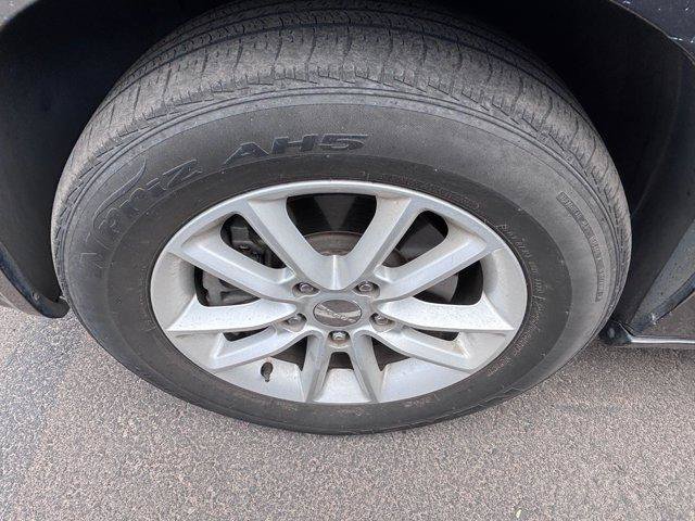 Used 2016 Dodge Grand Caravan SXT FWD image 6