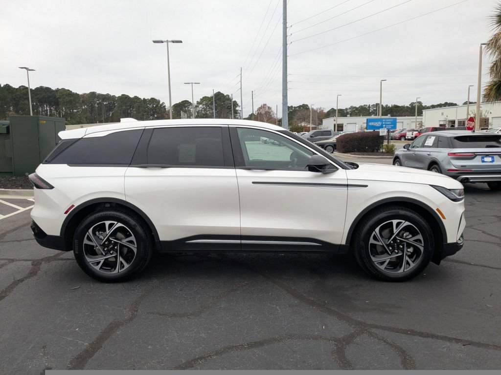 New 2026 Lincoln Nautilus Premier w/ Equipment Group 102A AWD/4WD image 3