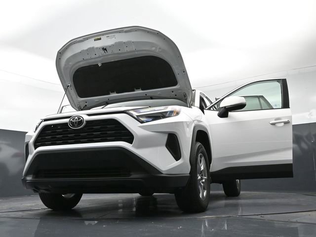 Used 2022 Toyota RAV4 XLE w/ Convenience Package image 46