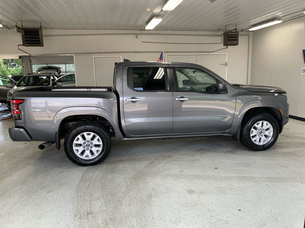 Used 2022 Nissan Frontier SV image 8