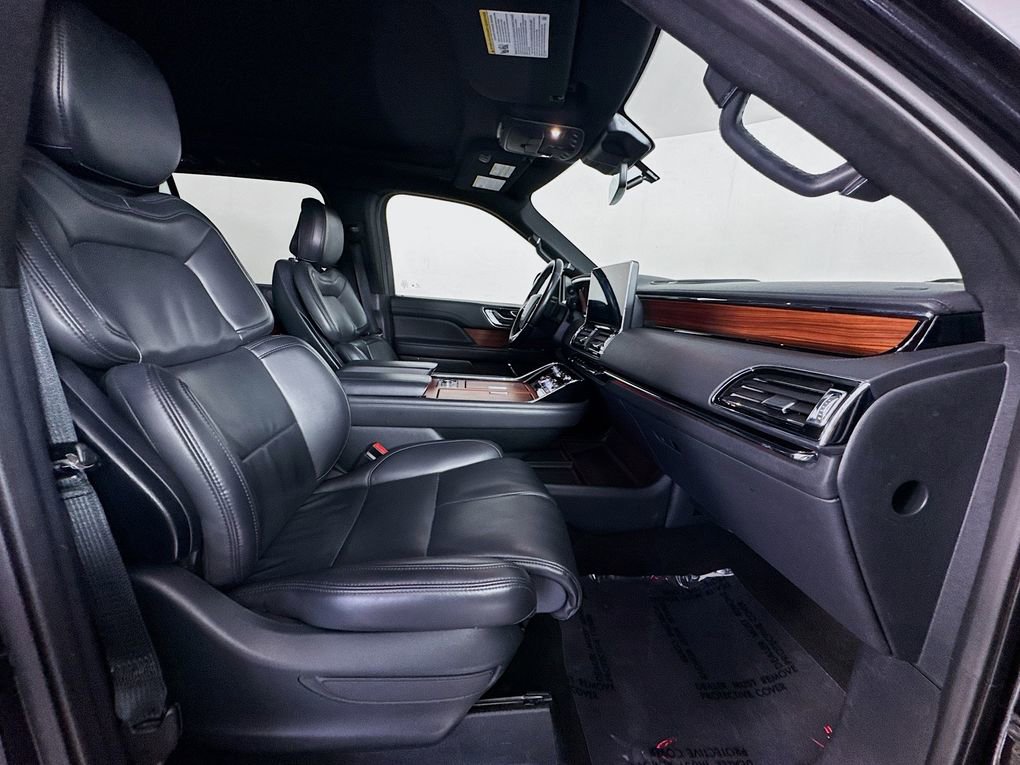 Used 2024 Lincoln Navigator L 4WD image 32