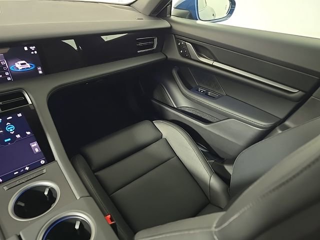 Certified 2025 Porsche Taycan AWD/4WD image 24