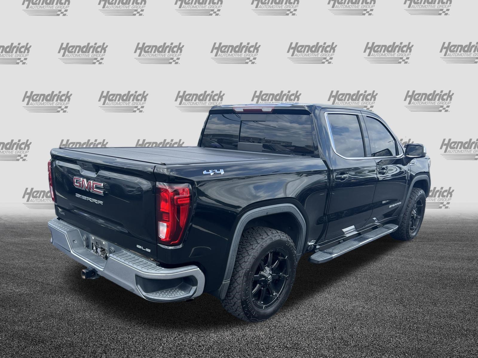 Used 2019 GMC Sierra 1500 SLE w/ SLE Value Package AWD/4WD image 10