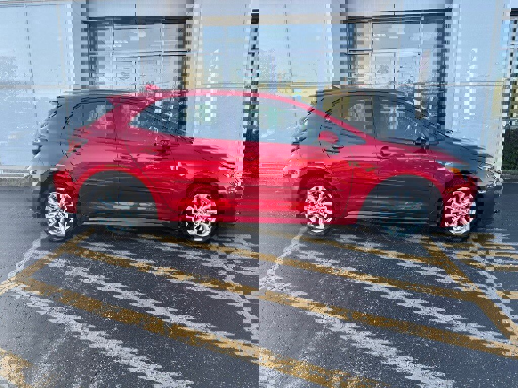 Used 2024 Toyota Corolla SE image 4