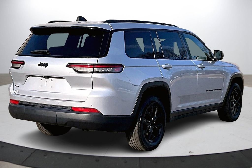 Used 2024 Jeep Grand Cherokee L Laredo image 8