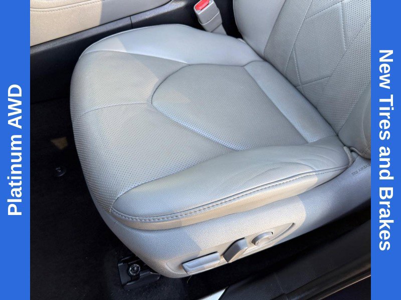 Used 2023 Toyota Highlander Platinum AWD/4WD image 18