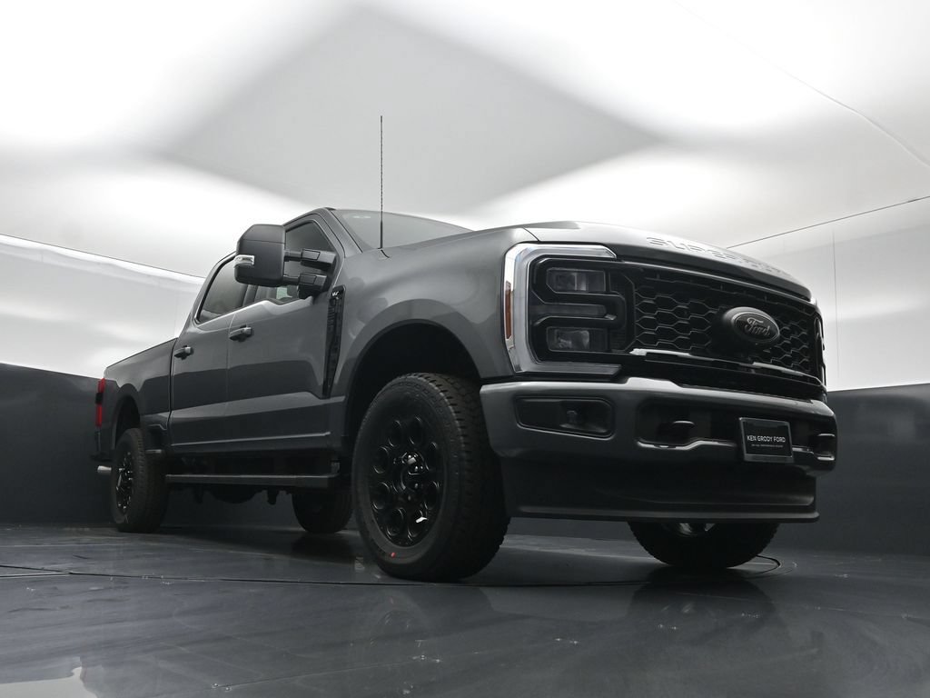 New 2026 Ford F250 XLT w/ XLT Premium Package AWD/4WD image 46