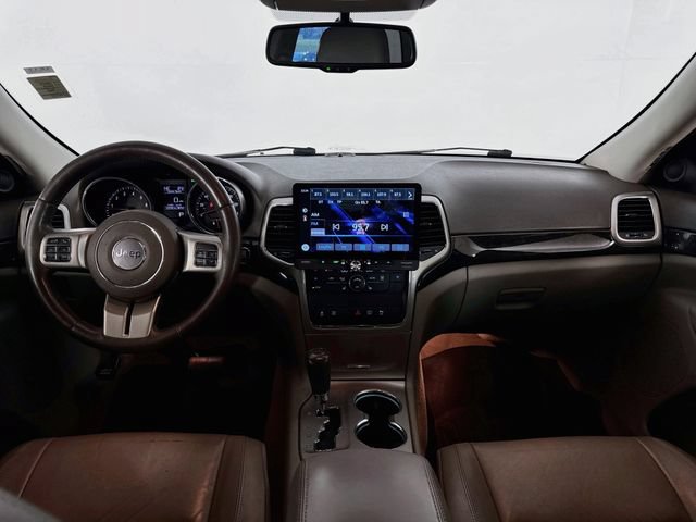 Used 2013 Jeep Grand Cherokee Laredo AWD/4WD image 26